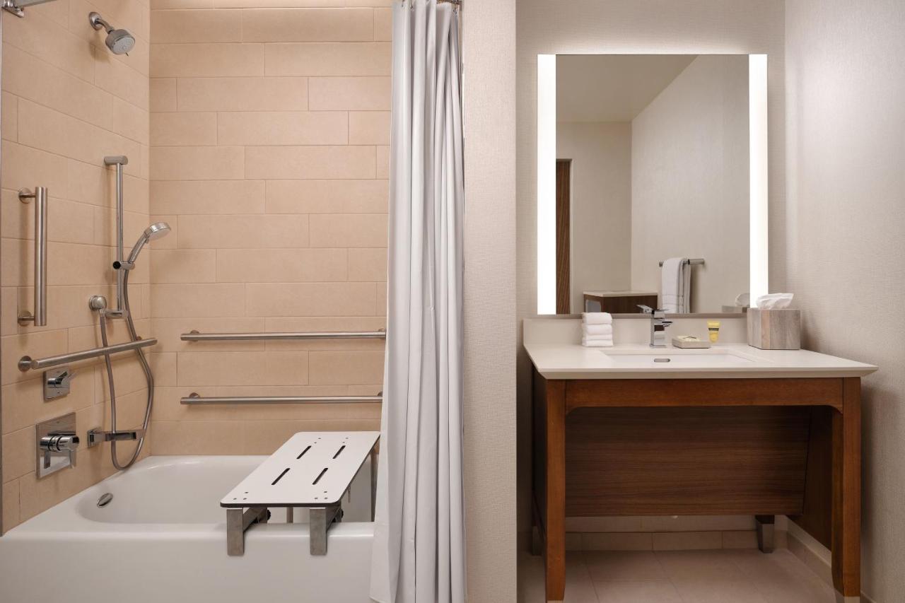 Element Anaheim Resort Convention Center Bagian luar foto