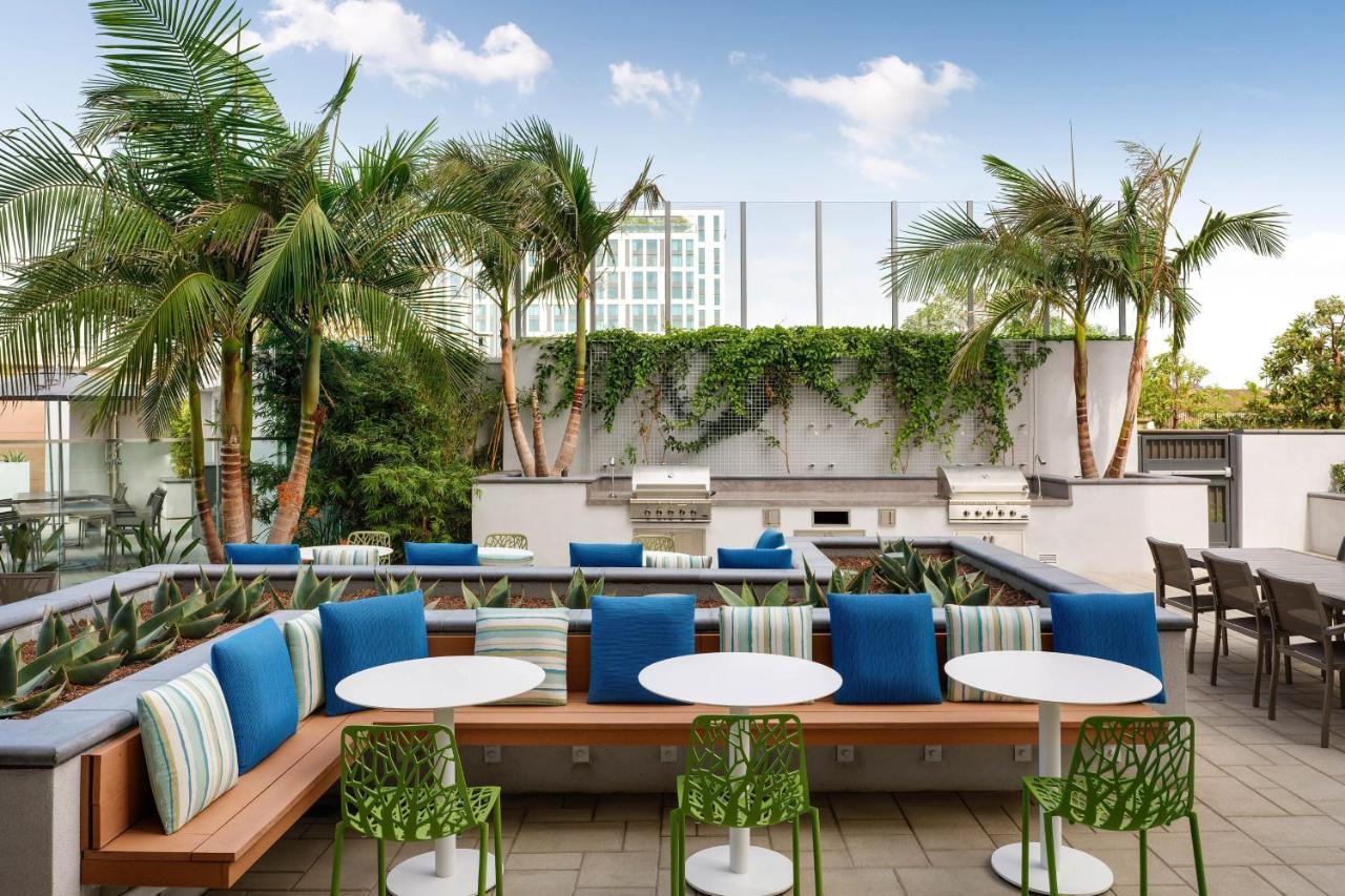 Element Anaheim Resort Convention Center Bagian luar foto