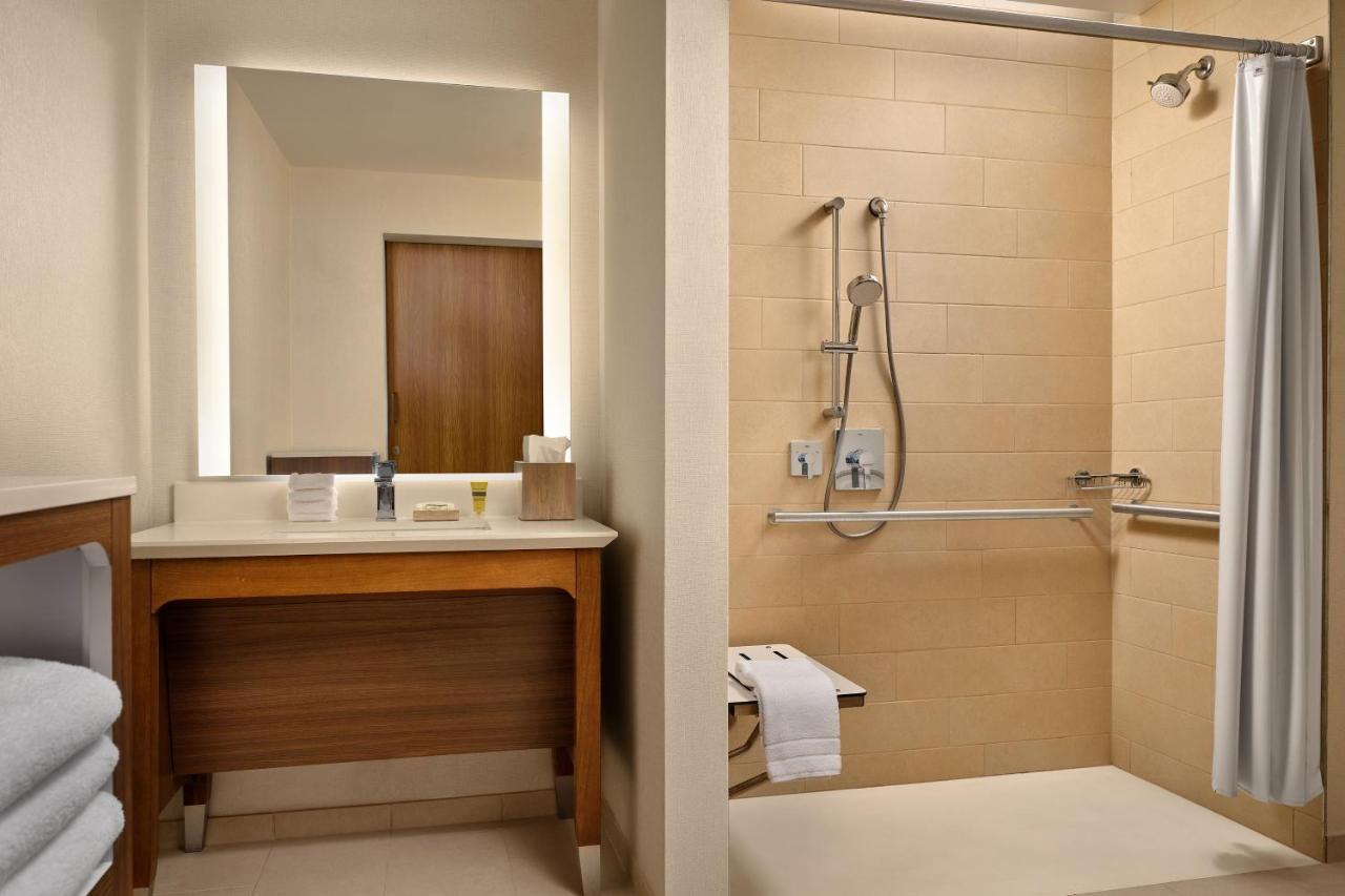 Element Anaheim Resort Convention Center Bagian luar foto