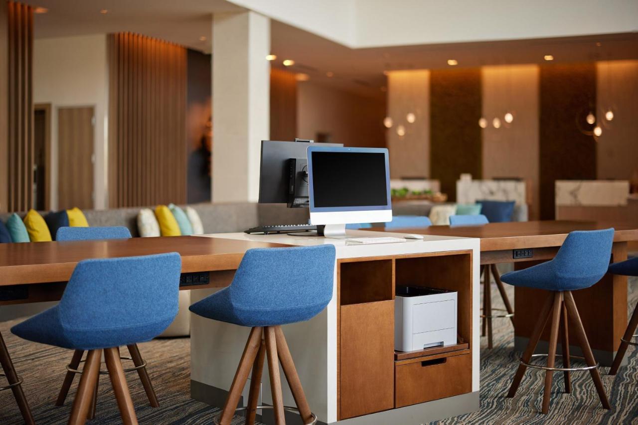 Element Anaheim Resort Convention Center Bagian luar foto